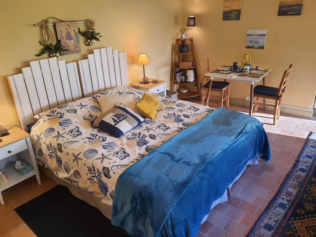 Couette-café Bed and Breakfast Ty La Source à Plestin-les-Grèves
