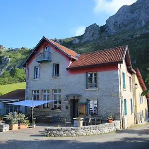 https://gite-detape-de-roquefixade.midi-pyreneeshotels.com